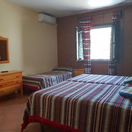 Hostal ปัมปาเนย์รา ภายนอก รูปภาพ