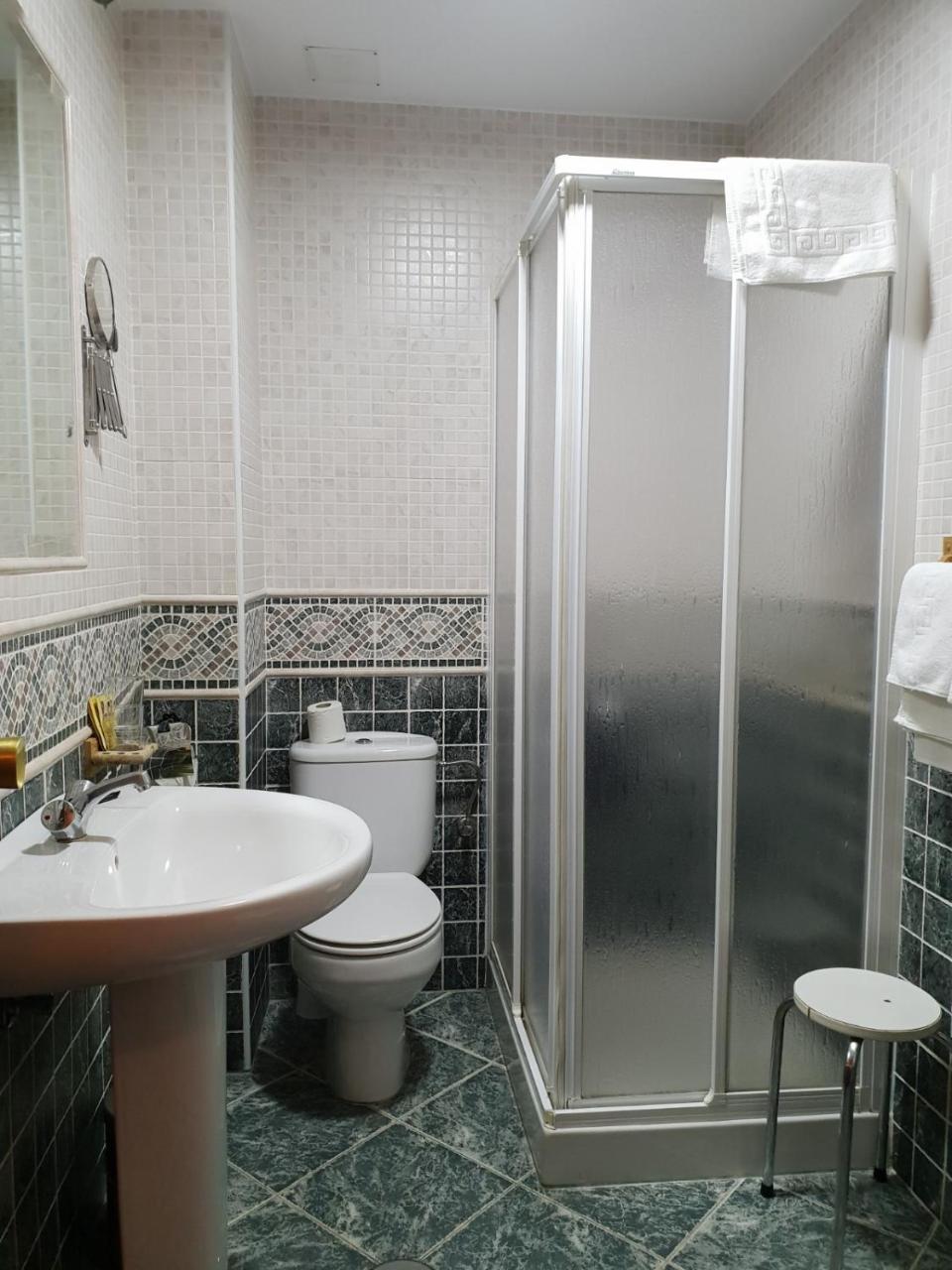 Hostal ปัมปาเนย์รา ภายนอก รูปภาพ