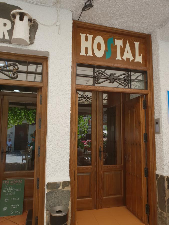 Hostal ปัมปาเนย์รา ภายนอก รูปภาพ
